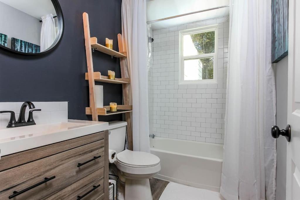 West End Bungalow Perfect To Work, Play, & Escape Atlanta Exteriör bild